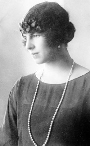 Queen_Helen_of_Romania