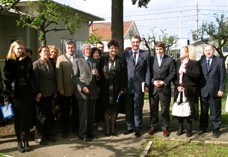 p000100080042_Foto-Grup---Universitatea-Oradea