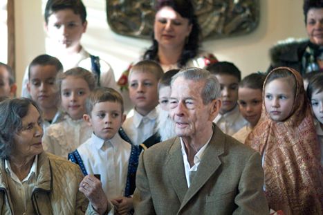 Regele Mihai la Crăciun Săvârșin 2011