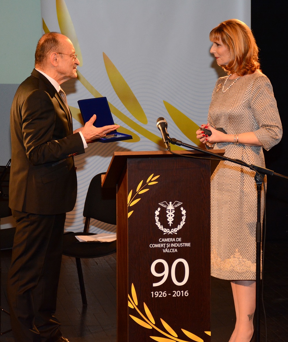 Camera De ComerÈ Èi Industrie Valcea 90 De Ani De La InfiinÈare Familia RegalÄ A Romaniei Royal Family Of Romania