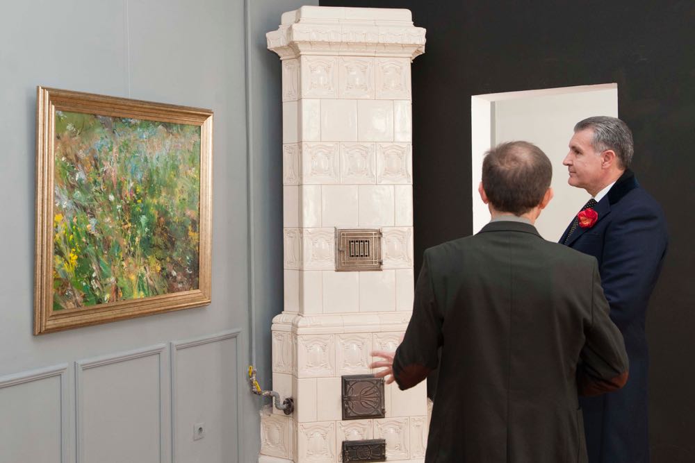 Principele Radu viziteaza expozitia de pictura Vadim Cretu, Galeriile Carol, 11 noiembrie 2016, foto Daniel Angelescu