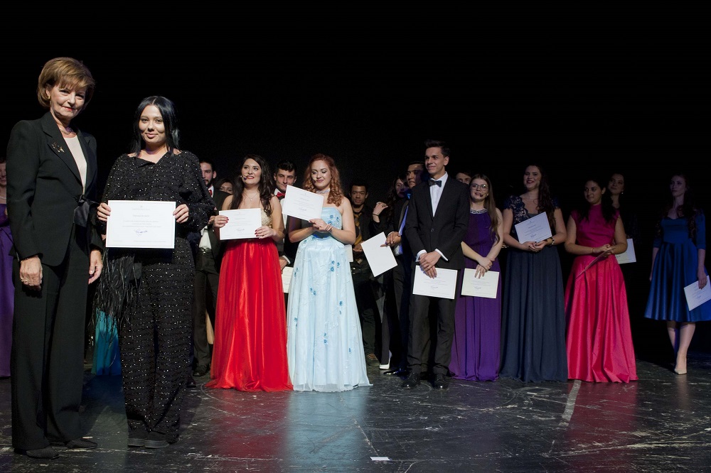 principesa-mostenitoare-la-gala-tinere-talente-2016-teatrul-national-bucuresti-14-noiembrie-2016-foto-c-daniel-angelescu-casa-ms-regelui-16