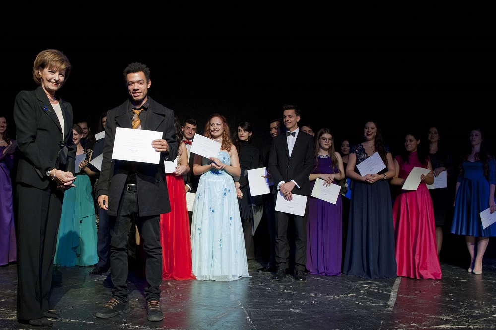 principesa-mostenitoare-la-gala-tinere-talente-2016-teatrul-national-bucuresti-14-noiembrie-2016-foto-c-daniel-angelescu-casa-ms-regelui-17