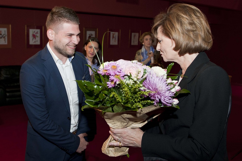 principesa-mostenitoare-la-gala-tinere-talente-2016-teatrul-national-bucuresti-14-noiembrie-2016-foto-c-daniel-angelescu-casa-ms-regelui-20