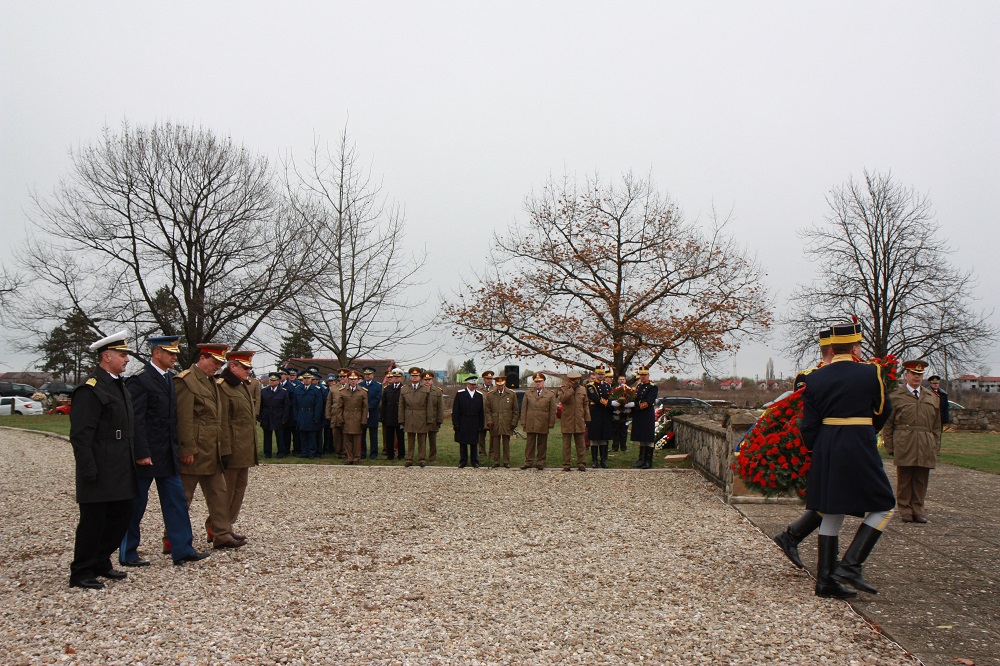 principesa-mostenitoare-si-principele-radu-remembrance-day-2016-cimitirul-militar-tancabesti-5