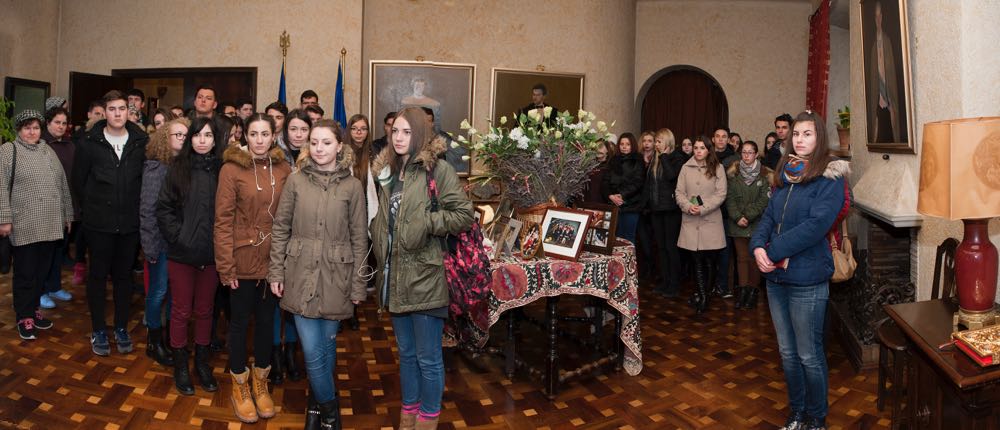 Elevii Liceului Grigore Antipa din Brasov in vizita la Palatul Elisabeta, 25 noiembrie 2016 ©Daniel Angelescu