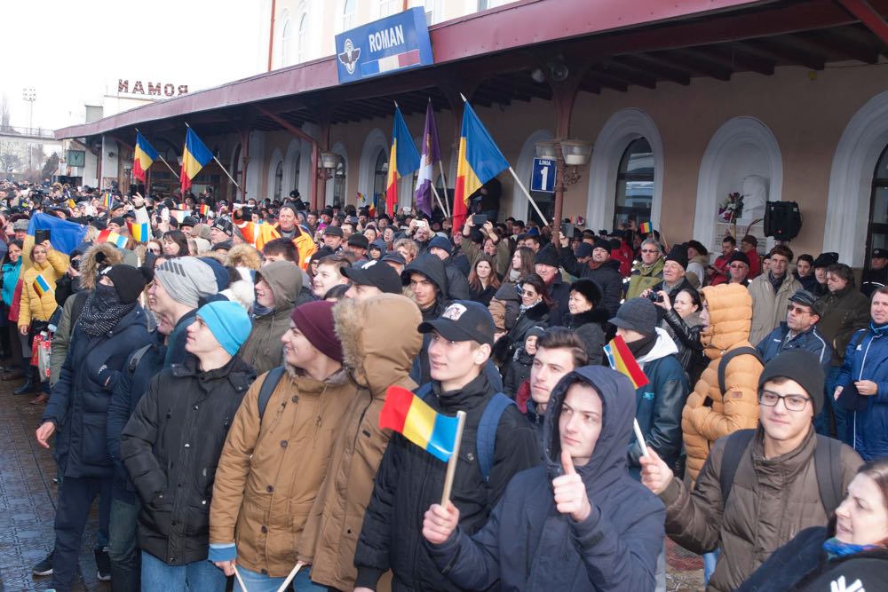 Familia Regala primita de locuitorii municipiului Roman, 16 decembrie 2016 ©Daniel Angelescu