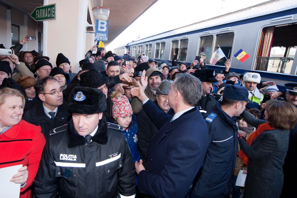 Familia Regala primita de locuitorii municipiului Pascani, 16 decembrie 2016 ©Daniel Angelescu