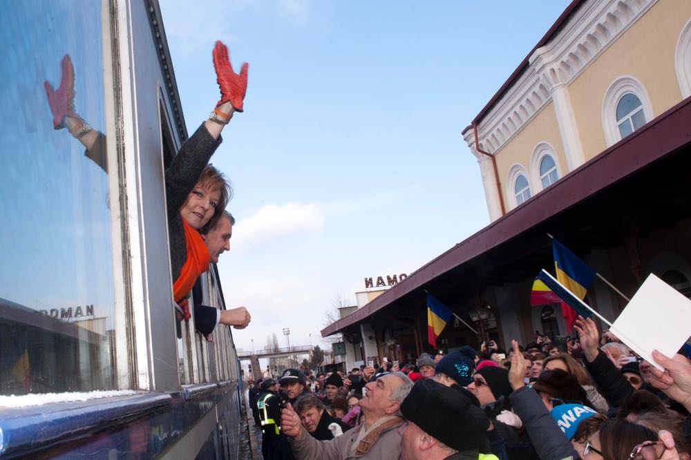 Familia Regala primita de locuitorii municipiului Roman, 16 decembrie 2016 ©Daniel Angelescu