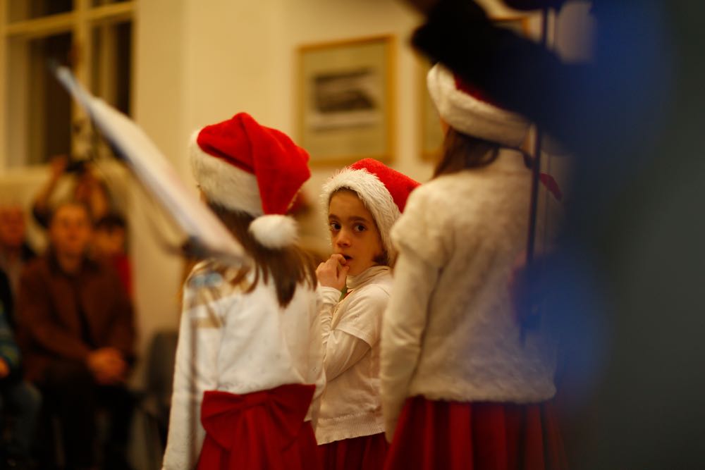 Concertul de colinde Corala Regala Transilvana si de corul copiilor din Cluj la Castelul regal Savarsin, 23 decembrie 2016 ©Cristian Coposesc