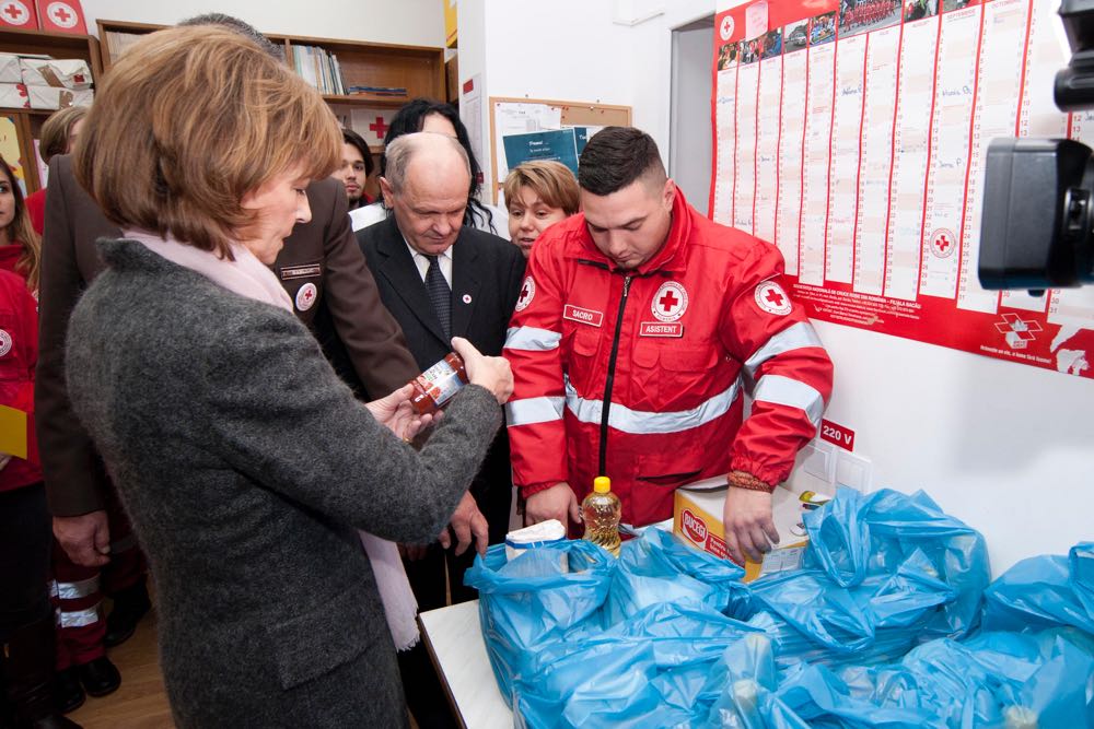 Principesa Mostenitoare Margareta a vizitat Crucea Rosie din Bacau, 15 decembrie 2016 ©Daniel Angelescu