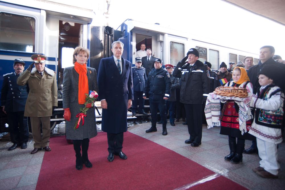 Familia Regala primita de locuitorii municipiului Pascani, 16 decembrie 2016 ©Daniel Angelescu