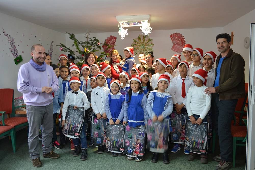 principesa-maria-daruri-de-craciun-familiilor-nevoiase-din-ploiesti-16-decembrie-2016-foto-organizatia-umanitara-concordia-12