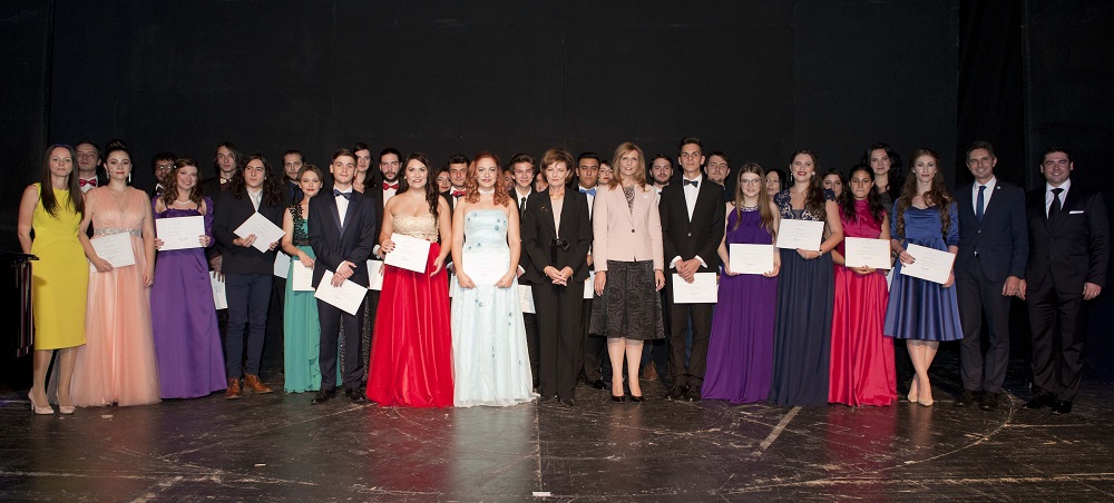 47-principesa-mostenitoare-la-gala-tinere-talente-2016-teatrul-national-bucuresti-14-noiembrie-2016-foto-c-daniel-angelescu-casa-ms-regelui-18