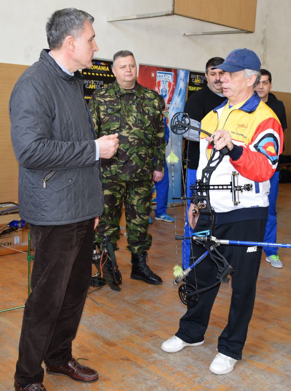 Principele Radu viziteaza pe militarii Invictus in cantonament la Baza sportiva militara de la Saftica, 21 februarie 2017