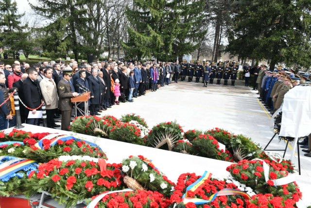 Principele Radu la ceremonia de comemorare a militarilor turci cazuti pe teritoriul Romaniei in Primul Razboi Mondial, 18 martie 2017 ©Ambasada Republicii Turcia la Bucuresti