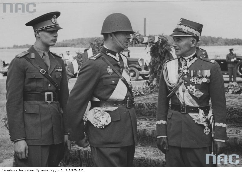 King Carol II of Romania visits the 57 Infantry Regiment of Poland 28 June 1938 ©Narodowe Archiwum Cyfrowe