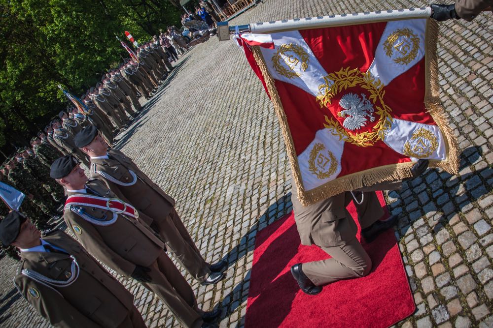 Principele Radu, Brigada 17 Mecanizata Poznan, ceremonia noului drapel de lupta al Batalionului Logistic Regele Carol II al Romaniei, patronajul regal al Principesei Mostenitoare Margareta acordat Brigazii, 11 mai 2017 ©Brigada 17 Mecanizata Poznan