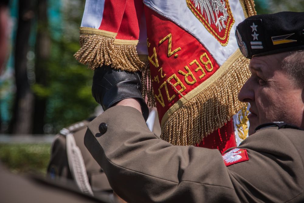 Principele Radu, Brigada 17 Mecanizata Poznan, ceremonia noului drapel de lupta al Batalionului Logistic Regele Carol II al Romaniei, patronajul regal al Principesei Mostenitoare Margareta acordat Brigazii, 11 mai 2017 ©Brigada 17 Mecanizata Poznan