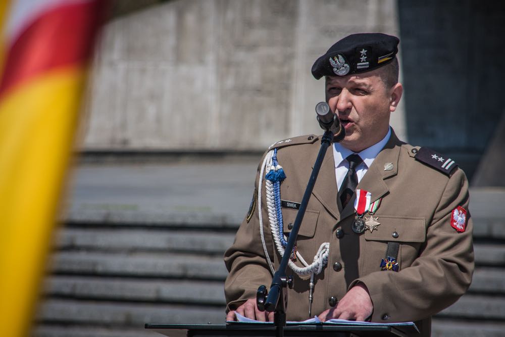 Principele Radu, Brigada 17 Mecanizata Poznan, ceremonia noului drapel de lupta al Batalionului Logistic Regele Carol II al Romaniei, patronajul regal al Principesei Mostenitoare Margareta acordat Brigazii, 11 mai 2017 ©Brigada 17 Mecanizata Poznan