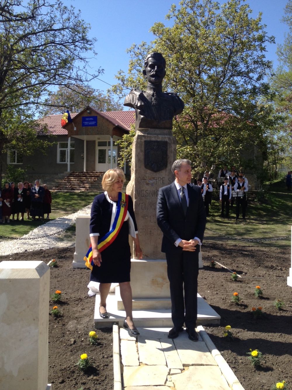 Principele Radu la sarbatoarea populara a dezvelirii bustului Regelui Ferdinand I in satul Telipova din raionul Soroca, 6 mai 2017