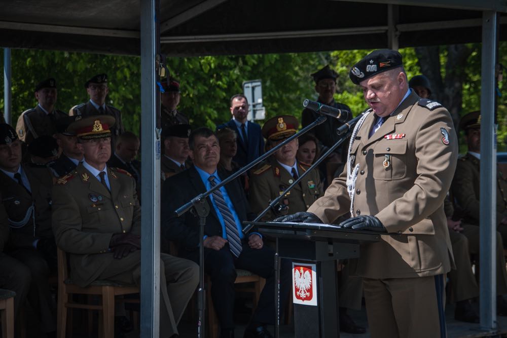 Principele Radu, Brigada 17 Mecanizata Poznan, ceremonia noului drapel de lupta al Batalionului Logistic Regele Carol II al Romaniei, patronajul regal al Principesei Mostenitoare Margareta acordat Brigazii, 11 mai 2017 ©Brigada 17 Mecanizata Poznan