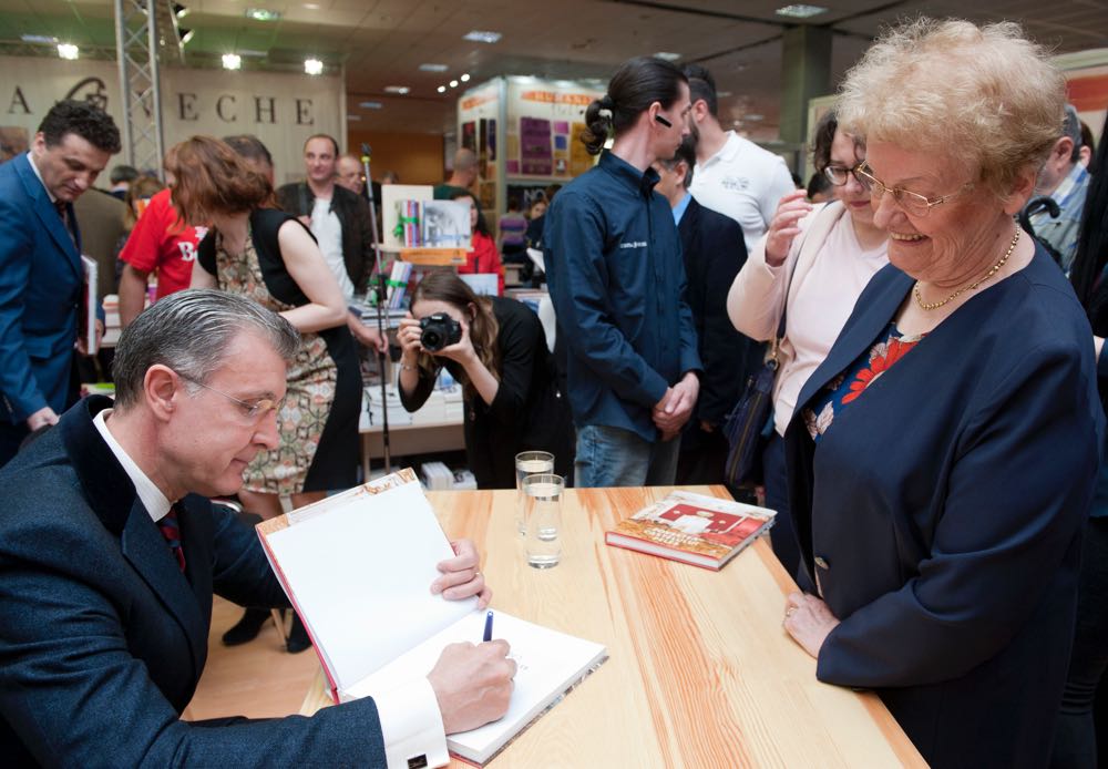 Lansarea albumului Povestea Castelului Peles, Editura Curtea Veche, Bookfest, 27mai2017 ©Daniel Angelescu