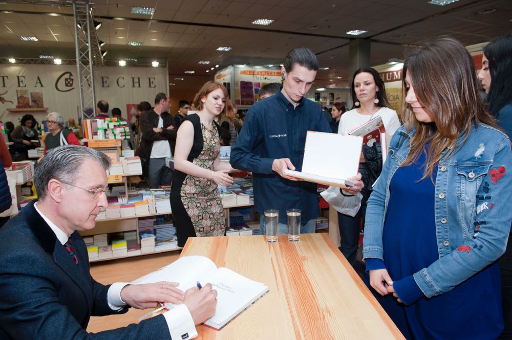 Lansarea albumului Povestea Castelului Peles, Editura Curtea Veche, Bookfest, 27mai2017 ©Daniel Angelescu