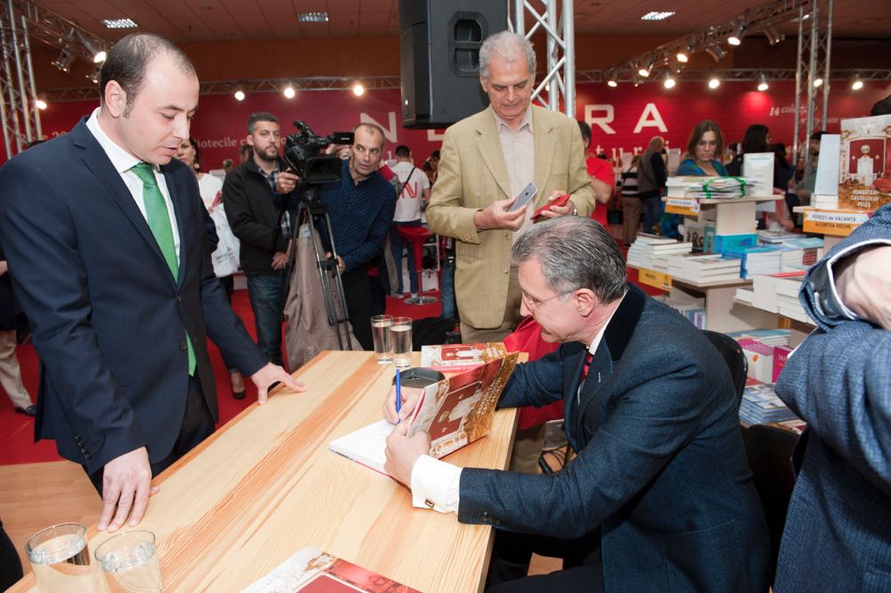 Lansarea albumului Povestea Castelului Peles, Editura Curtea Veche, Bookfest, 27mai2017 ©Daniel Angelescu