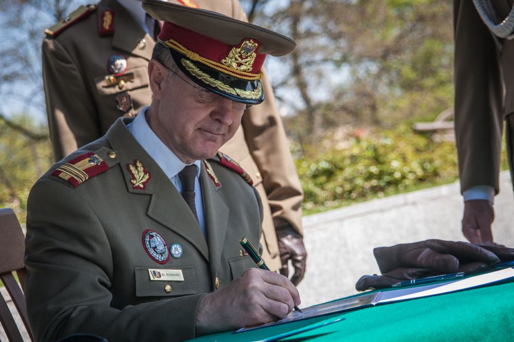 Principele Radu, Brigada 17 Mecanizata Poznan, ceremonia noului drapel de lupta al Batalionului Logistic Regele Carol II al Romaniei, patronajul regal al Principesei Mostenitoare Margareta acordat Brigazii, 11 mai 2017 ©Brigada 17 Mecanizata Poznan