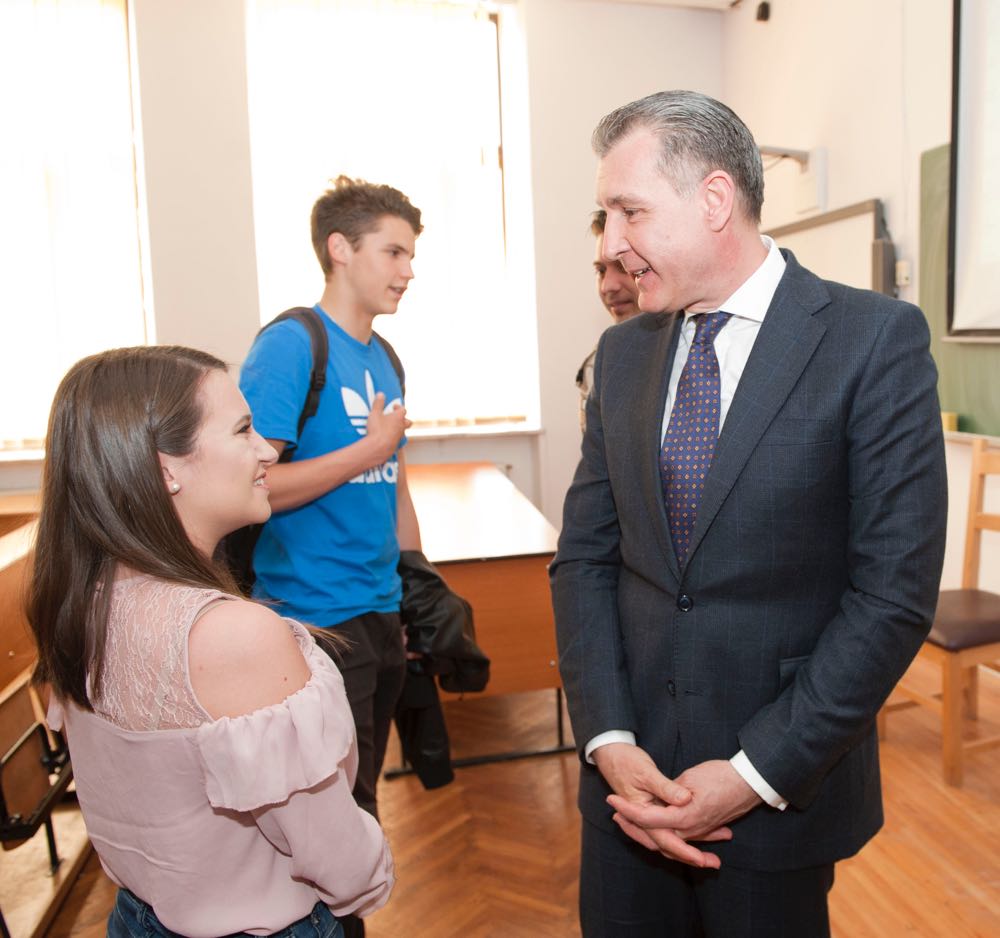 Principele Radu si militarii Invictus la Colegiul National Spiru Haret din Bucuresti, 15 mai 2017 ©Daniel Angelescu