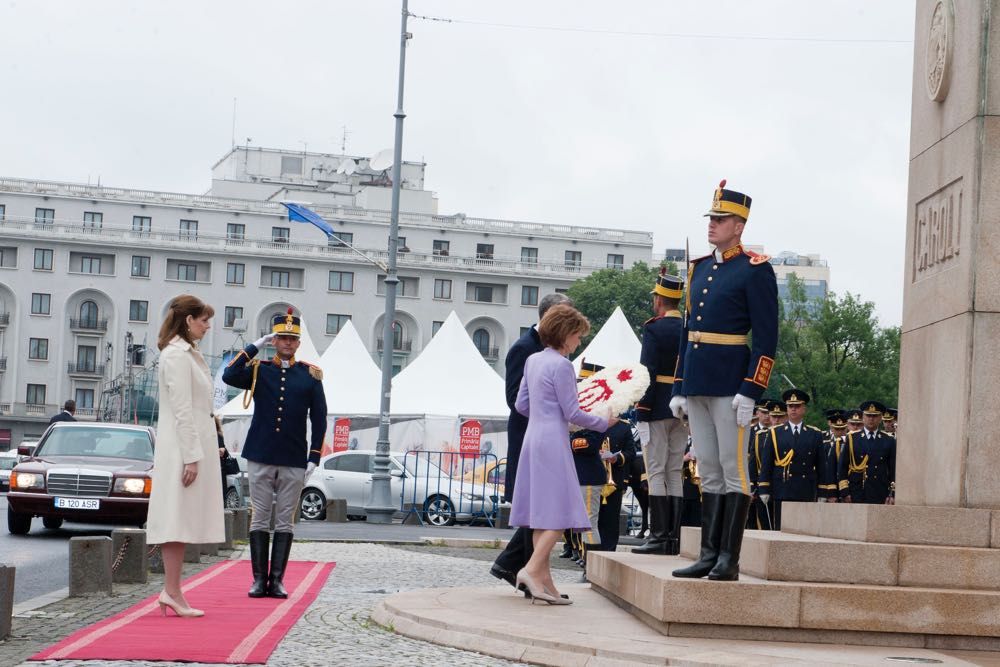 Familia Regala la statuia Regelui Carol I, 10 Mai 2017 ©Daniel Angelescu