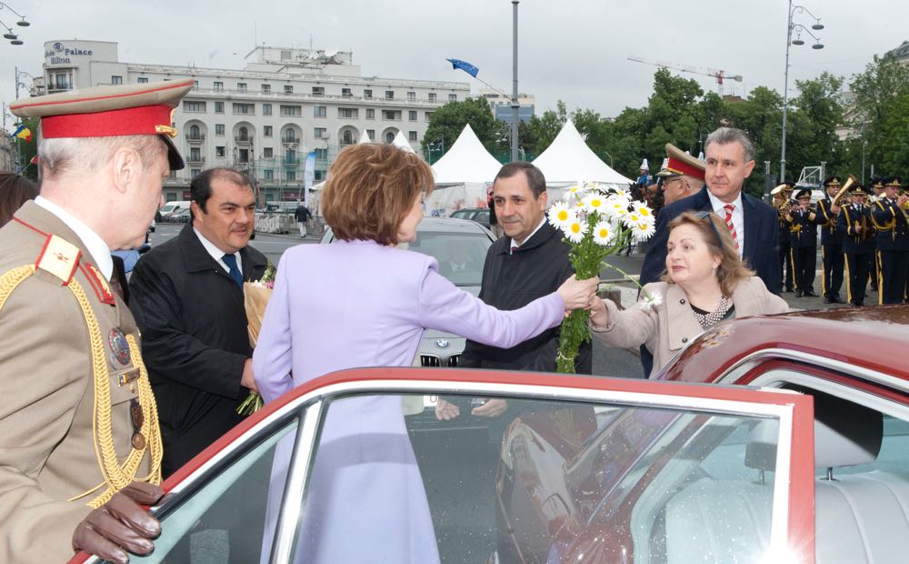 Familia Regala la statuia Regelui Carol I, 10 Mai 2017 ©Daniel Angelescu