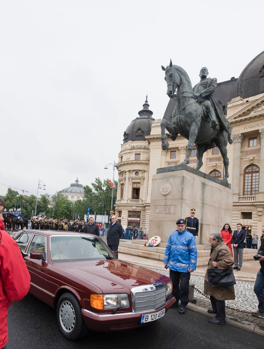 Familia Regala la statuia Regelui Carol I, 10 Mai 2017 ©Daniel Angelescu