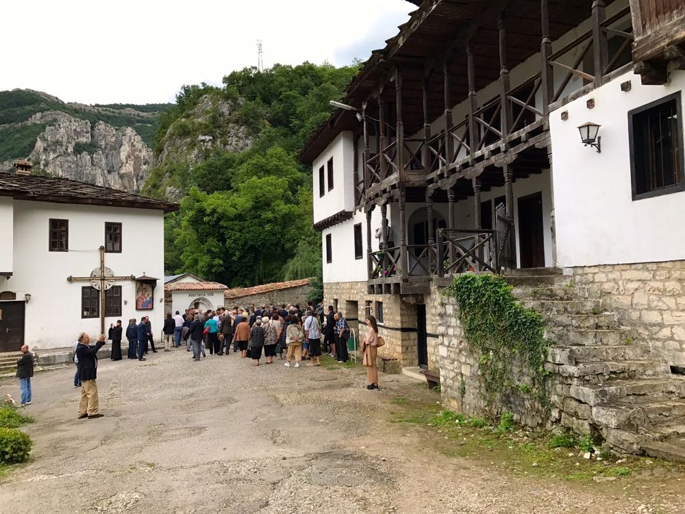 Principesa Mostenitoare si Principele Radu la manastirea Cherepish, Vratsa, 17 iunie 2017